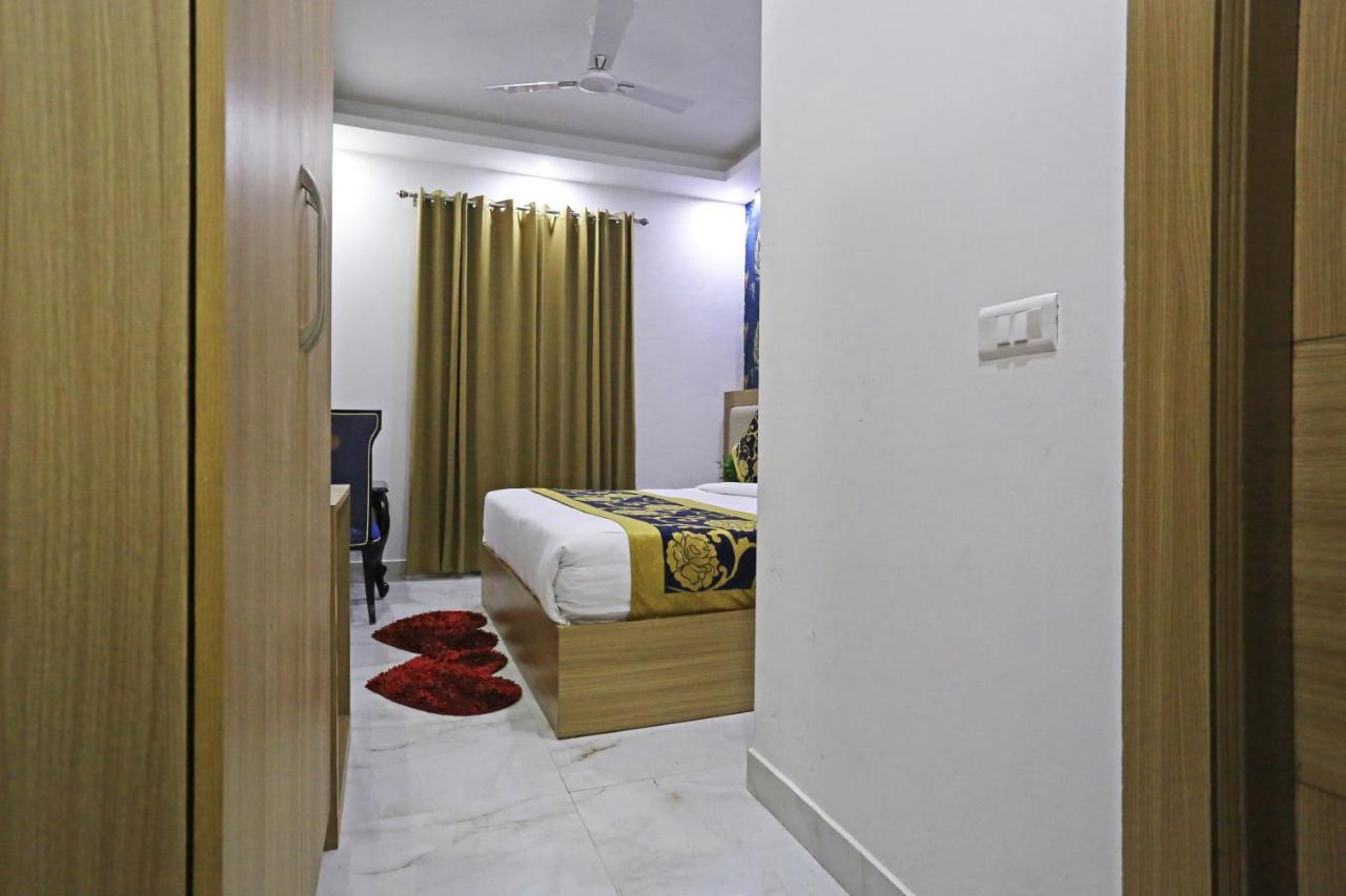 Hotel Decent Suites - Delhi Airport New Delhi Exterior photo