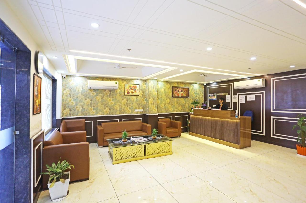 Hotel Decent Suites - Delhi Airport New Delhi Exterior photo